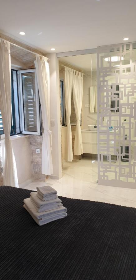 Palace Luxury Room สปลิท ภายนอก รูปภาพ